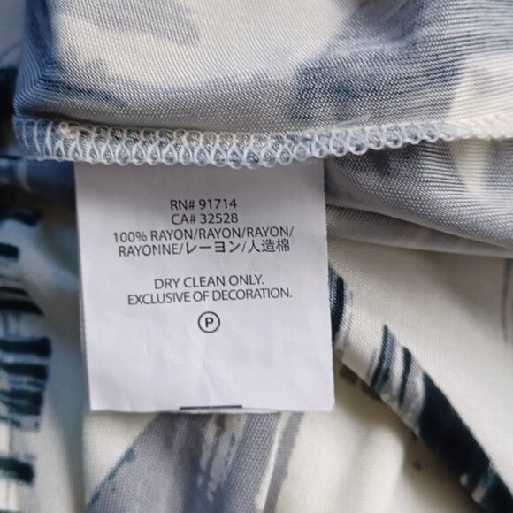 Armani Exchange Scoop Neck Stretchy Geometric Graphic Print Tee- Sz. Sm - Picture 4 of 4